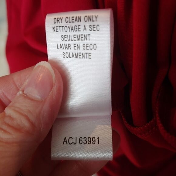 NWT BCBGMaxAzria stunning red gown med - Picture 13 of 13